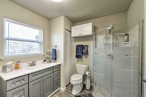 Waterfront Retreat With Dock Access On Lake Whitney!