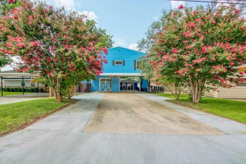 River Oaks Lookout - Unit A & B