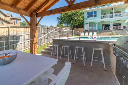 Campa Pajama Lakeside Getaway