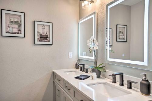 Mod Katy Home - Access Suburban And City Sites!