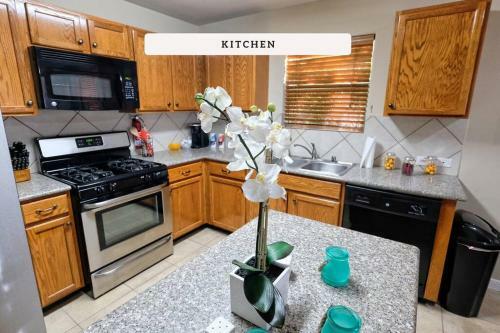 Houston And Katy Area - Short Term Monthly Rental - Marble Falls
