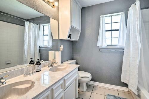 Spacious Killeen Home With Large Yard And Patio!