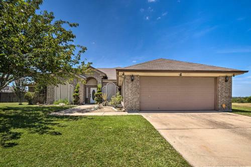 Spacious Killeen Home With Large Yard And Patio!
