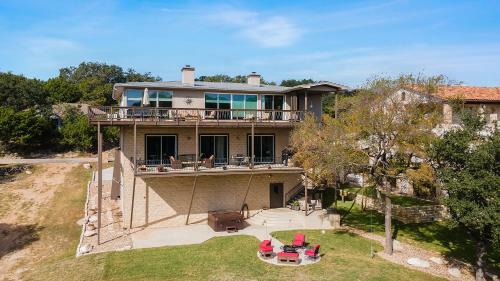 Lake View Oasis