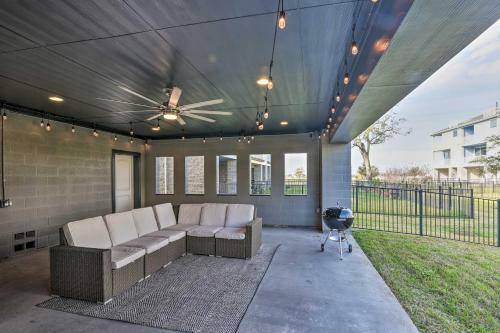 Sleek Lakeside Townhome By Kemah Beach And Nasa