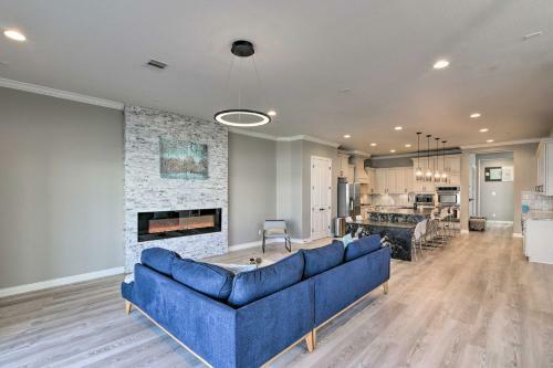 Sleek Lakeside Townhome By Kemah Beach And Nasa