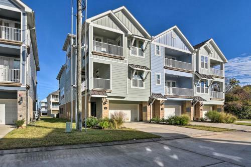 Sleek Lakeside Townhome By Kemah Beach And Nasa