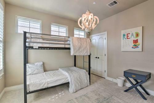 Sleek Lakeside Townhome By Kemah Beach And Nasa