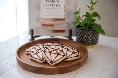 Chocolate Diamond