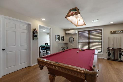 Luxury Studio With Hot Tub And Grill