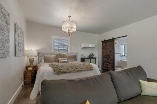 Luxury Studio With Hot Tub And Grill