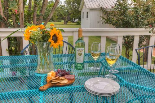 Gorgeous Home On Wine Trail With Fire Pit