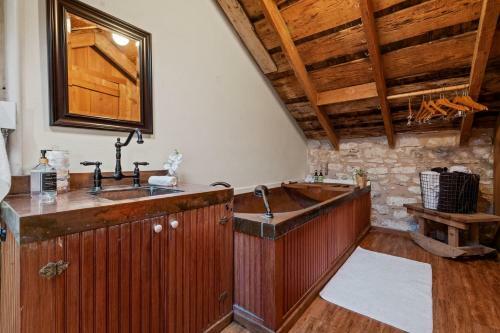 Nimitz Loft