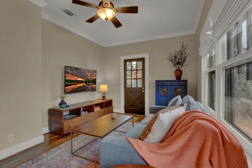 Charming Craftsman Home!-2 Blks From Main St!