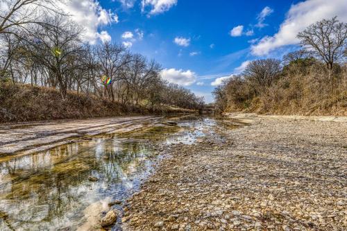 Riverfront Oasis