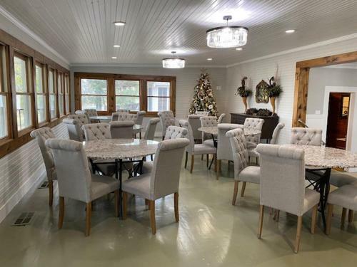 Dabbs Hotel
