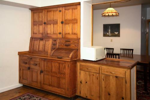 Hostal Village Suites