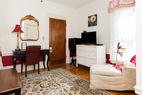 Bed & Breakfast Silver Fountain Inn