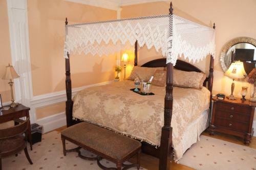Bed & Breakfast Silver Fountain Inn