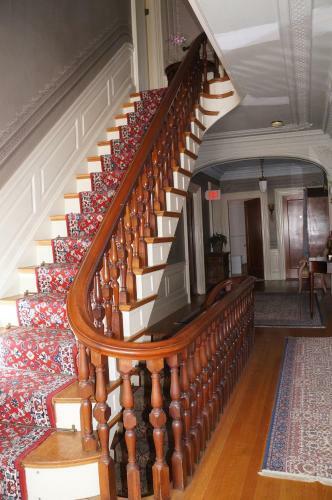 Bed & Breakfast Silver Fountain Inn