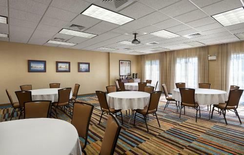 Hotel Fairfield Inn & Suites Elizabeth City