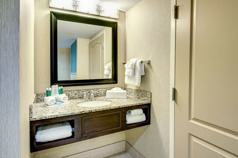 Hotel Holiday Inn Express - Neptune