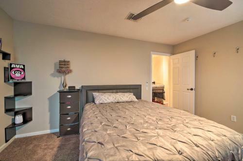 Lavish Lakefront House With Pool Table And Patio!