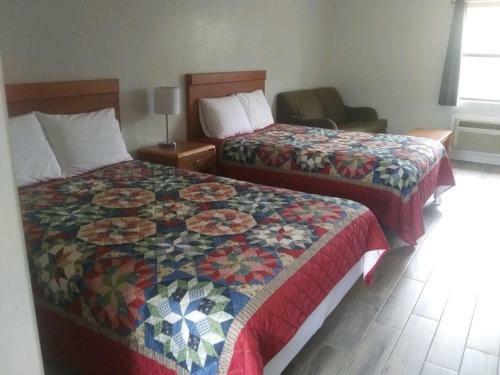 Posada Whispering Creek Lodging & Rv Resort