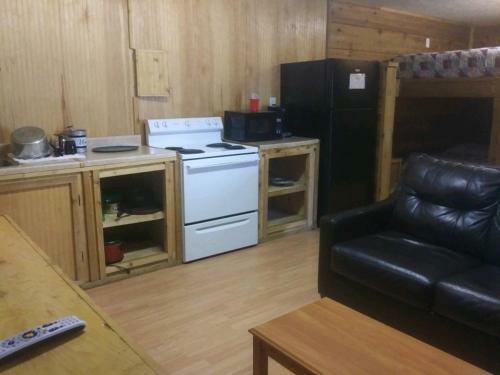 Posada Whispering Creek Lodging & Rv Resort