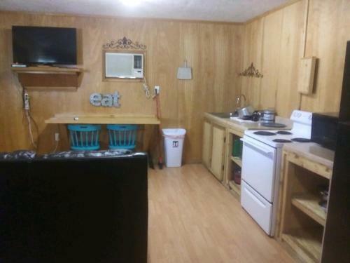 Posada Whispering Creek Lodging & Rv Resort