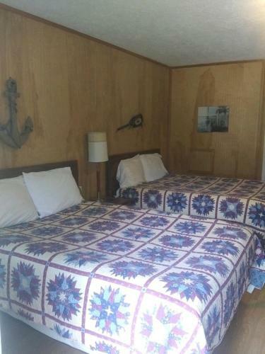 Posada Whispering Creek Lodging & Rv Resort