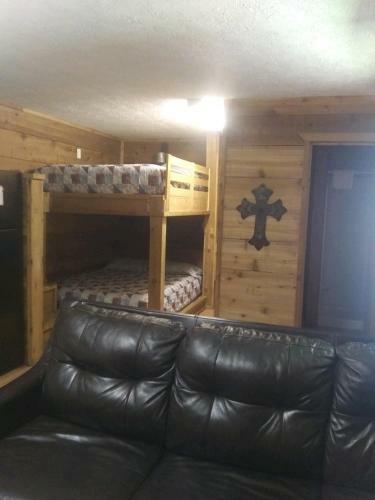 Posada Whispering Creek Lodging & Rv Resort