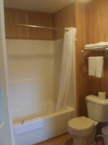 Posada Whispering Creek Lodging & Rv Resort
