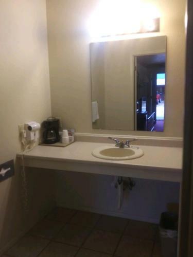 Posada Whispering Creek Lodging & Rv Resort