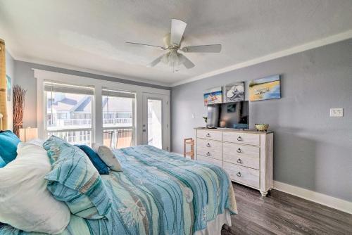 Apartamento Coastal Condo With Outdoor Pool - Pets Welcome!