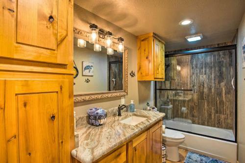 Tranquil Palo Pinto Home With Deck And Boat Dock!