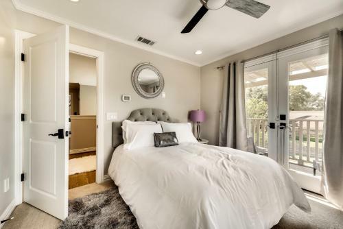 Villa Award Winning Water Front Home