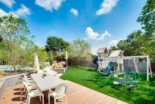 Villa Award Winning Water Front Home