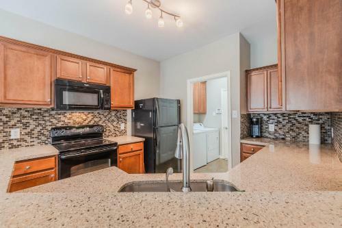 Apartamento Cozy 2-bedroom Townhouse/pool/quiet West Plano