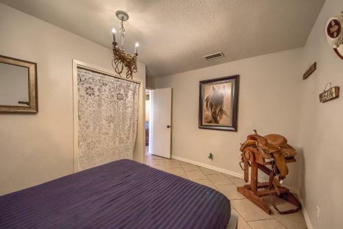 Hill Country Getaway Br 2230b