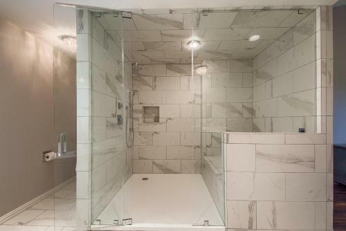 Hill Country Getaway Br 2230b