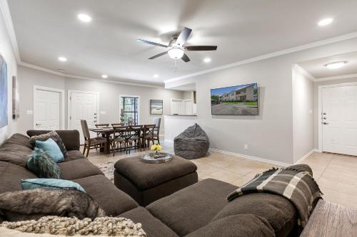 Apartamento New! Modern Riverfront Apt 5blks To Schlitterbahn!