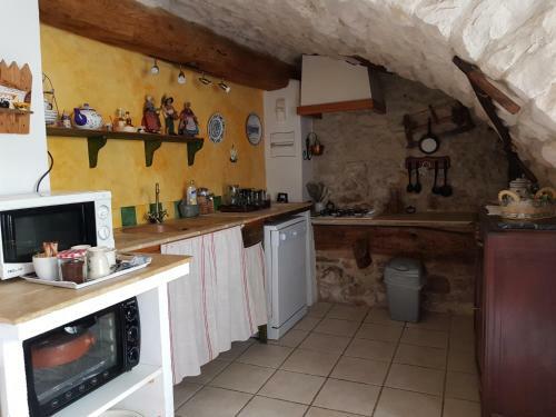 Grange Vout�e Avec Jardin