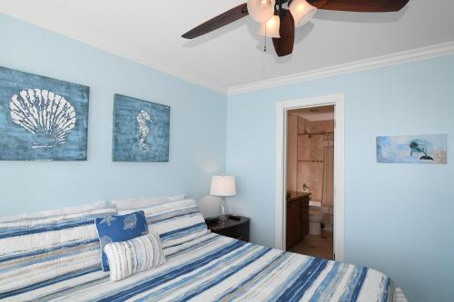 Relaxing, Beachfront Condo With Resort Amenities Galore! - Dolphin Lair