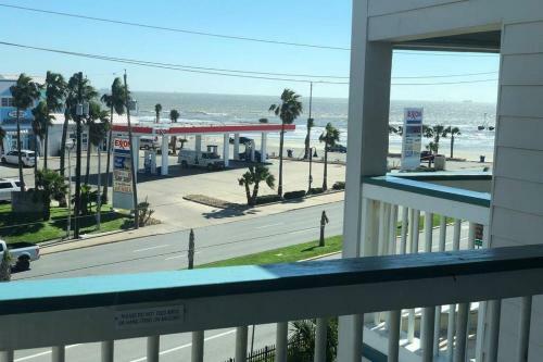 Apartamento Sunrise By The Sea, Steps Away From Babe's Beach!