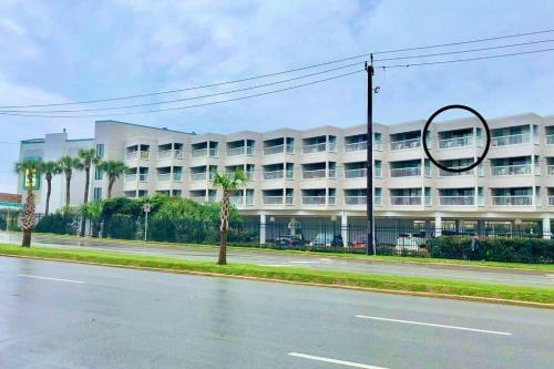 Apartamento Sunrise By The Sea, Steps Away From Babe's Beach!