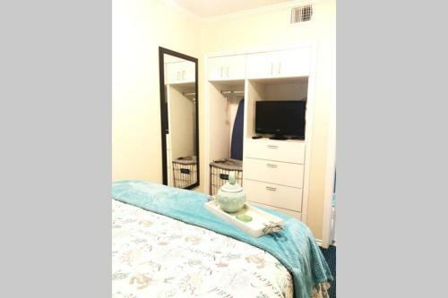 Apartamento Sunrise By The Sea, Steps Away From Babe's Beach!