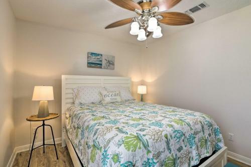 Beachfront Galveston Getaway With Deck And Views!