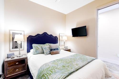 Hotel Seaside Shimmer