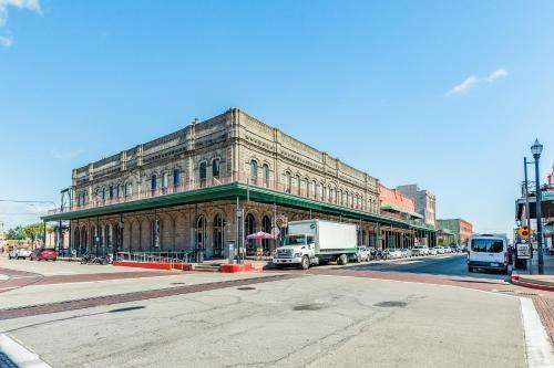 Galveston Historic Strand Lofts